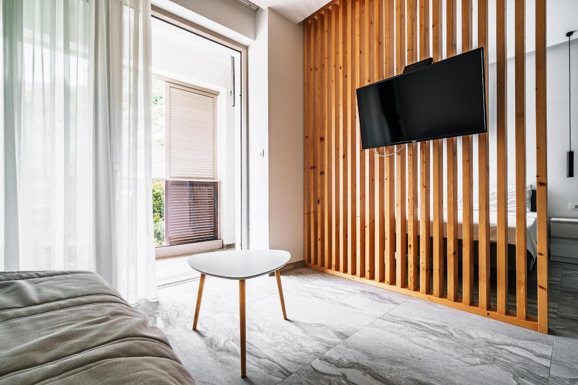 Aura Tower Aparments By In Property Рафаиловичи Экстерьер фото