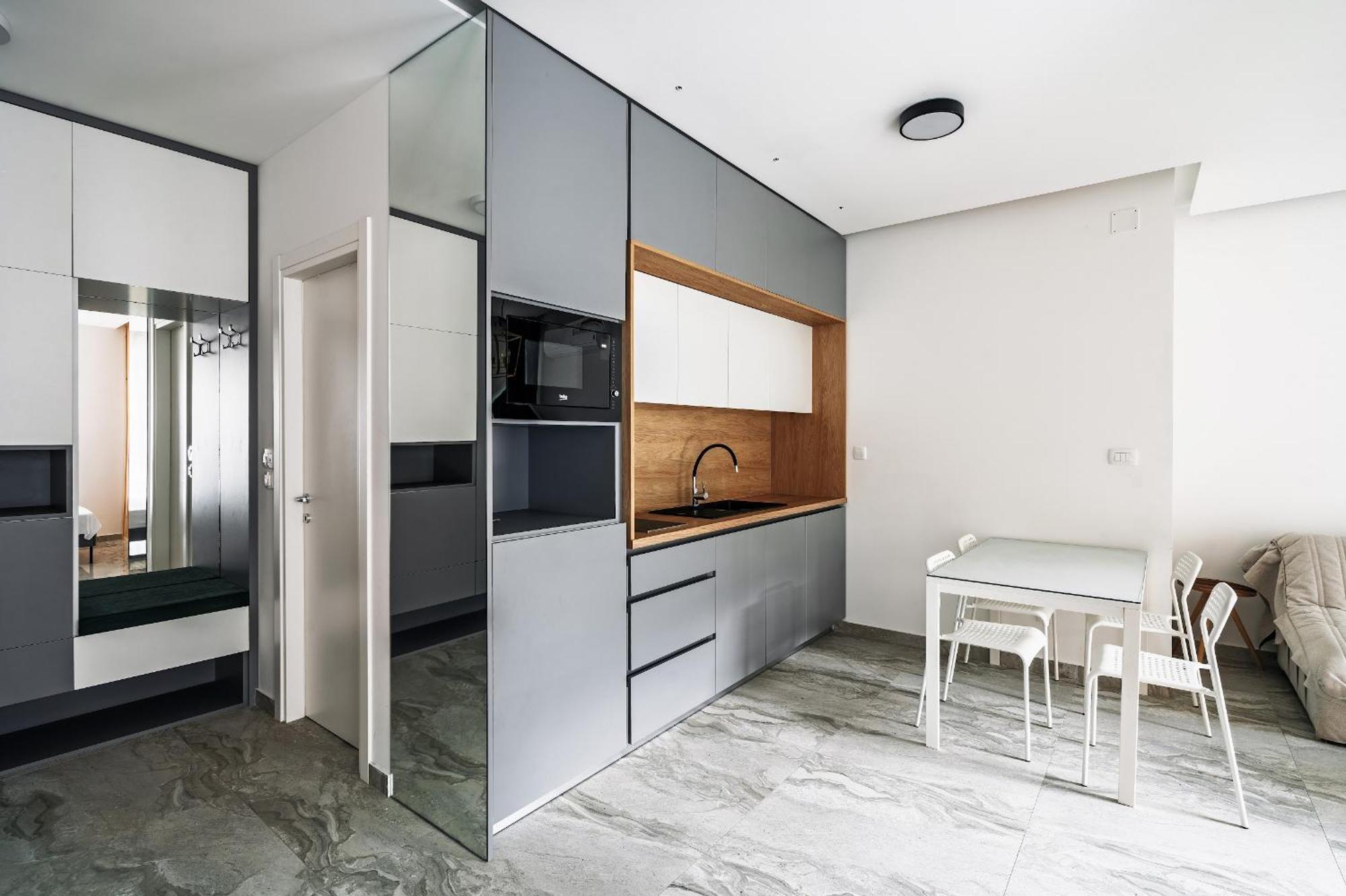 Aura Tower Aparments By In Property Рафаиловичи Экстерьер фото