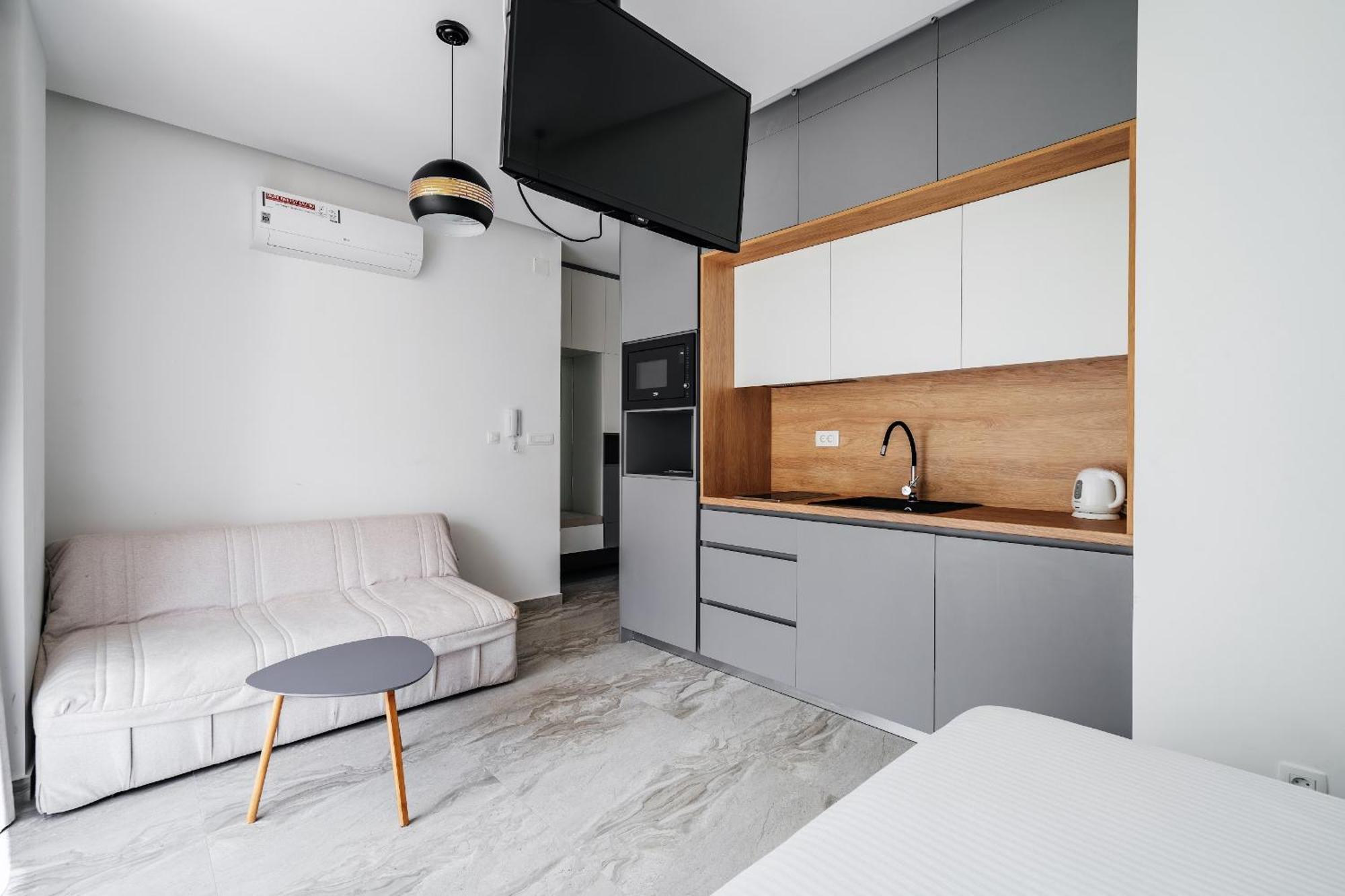 Aura Tower Aparments By In Property Рафаиловичи Экстерьер фото